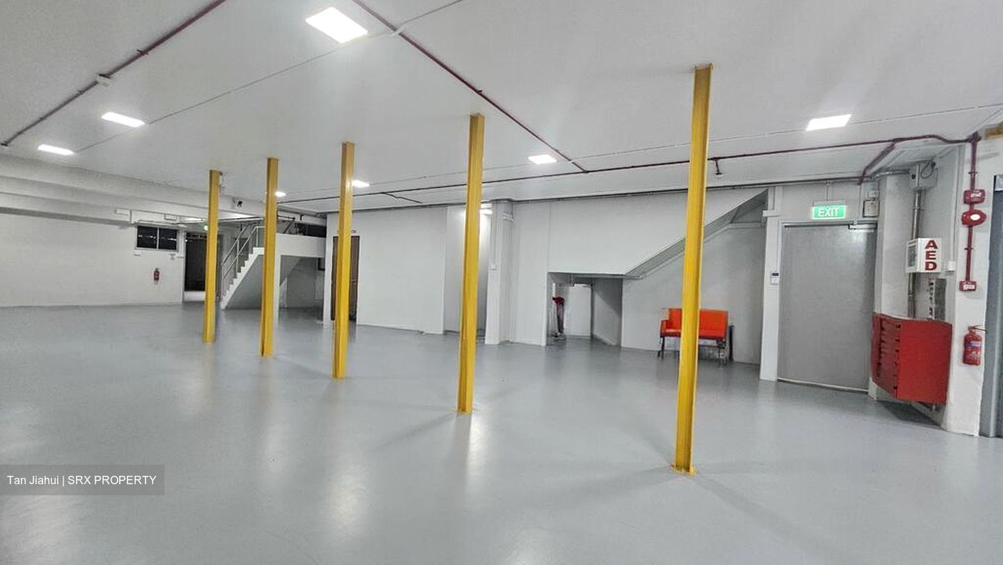 Gordon Warehouse Building (D14), Factory #505523401